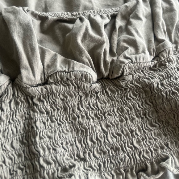 SUNDAY BEST ARITZIA SAGE GREEN CROP TOP - Picture 3 of 5